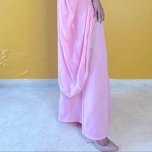 Indya baby pink 3-piece palazzo set with shrug - Picture 8 of 8